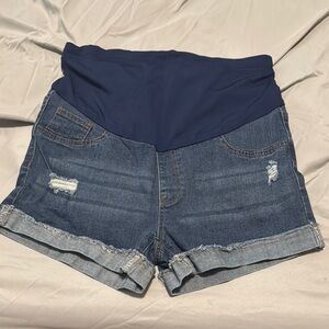 Maternity shorts